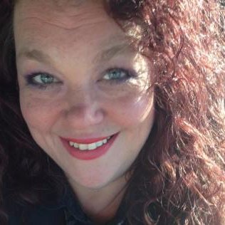 Profile Picture of Ellen Hogan (@REOEllen) on Twitter