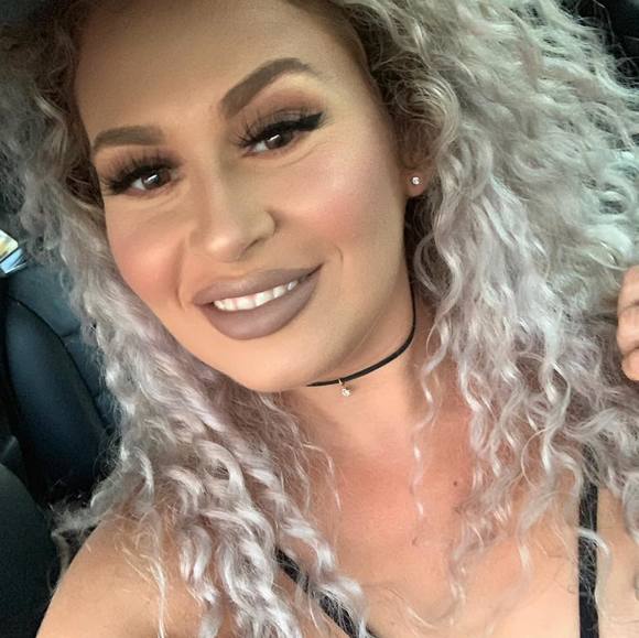 Santina Nania - Poshmark Profile Picture of Santina Nania (@santinanania) on Poshmark