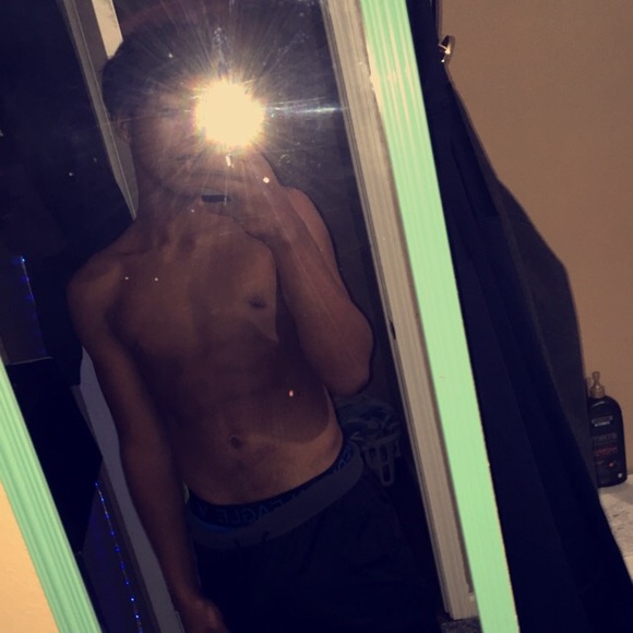 Profile Picture of Cody Gott (@ayocxdy) on Poshmark