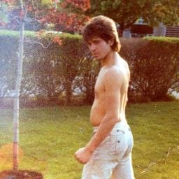 Profile Picture of Jim Petridis (@dimitri1959) on Twitter