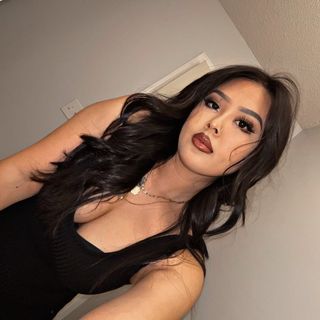 Profile Picture of Vanessa Ackerman (@demidarkholme) on Instagram