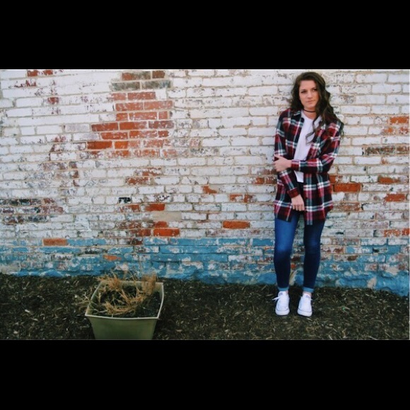 Profile Picture of Jenna Lombardozzi (@jennalombo) on Poshmark