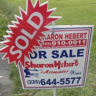 Profile Picture of Sharon McCrory Hebert (@shebertrealtor) on Facebook