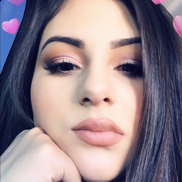Profile Picture of Marissa Jajou (@maleadiaz1) on Poshmark