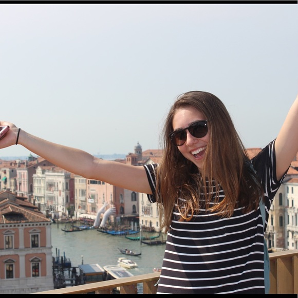 Profile Picture of Gabriella Pedro (@gabbypedro7) on Poshmark