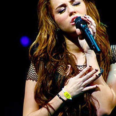 Profile Picture of Miley Cyrus (@destinyhopper12) on Twitter