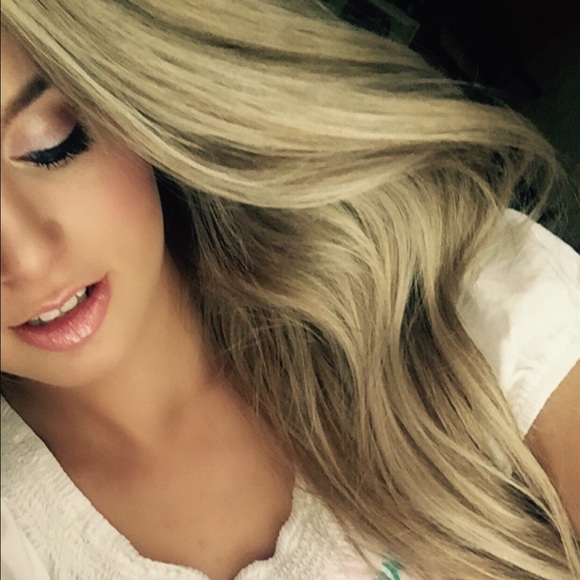 Profile Picture of Madison Jesse (@maddijesse98) on Poshmark