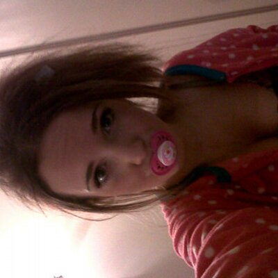 Profile Picture of Clarissa Pearce (@clarrryp) on Twitter