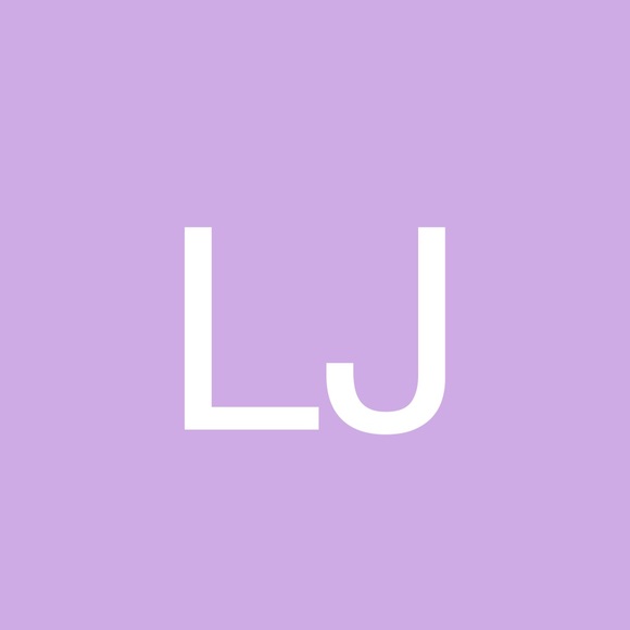 Lasya Josyula - Poshmark Profile Picture of Lasya Josyula (@palenegreen) on Poshmark