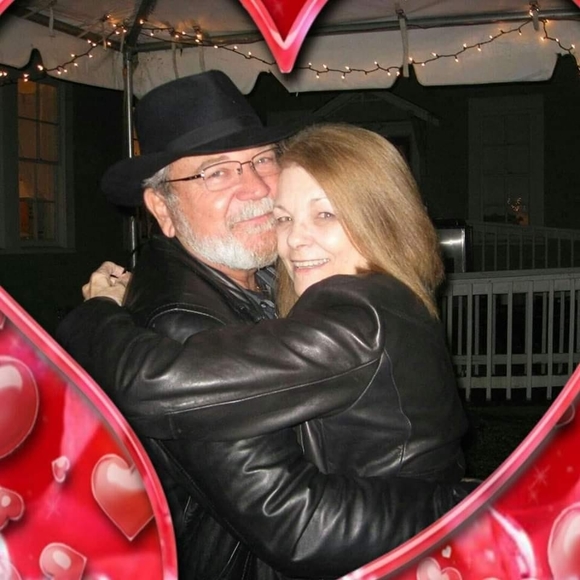 Profile Picture of Debbie Krause (@dkrause4) on Poshmark