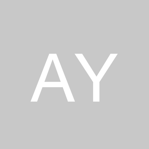 Profile Picture of Amir Yazdi (@amir_yazdi) on Poshmark