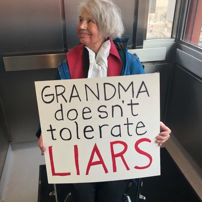 Profile Picture of Laurie Moore (@Lmdressage10) on Twitter