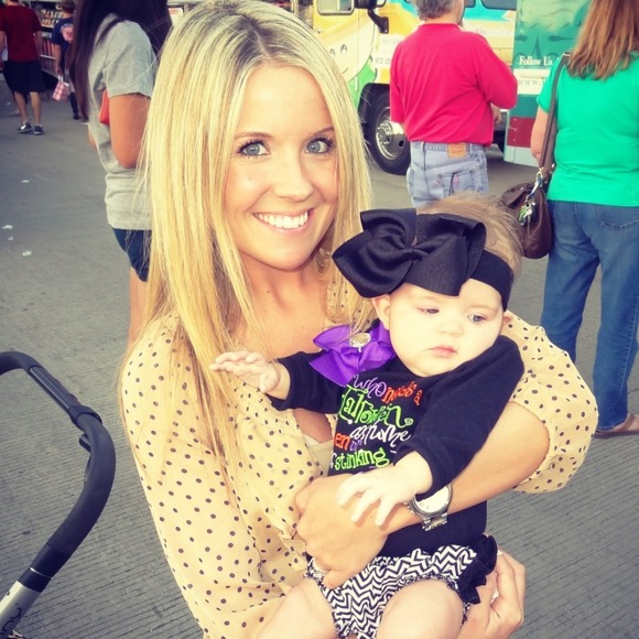 Profile Picture of Hannah Wigington (@wigingth) on Poshmark