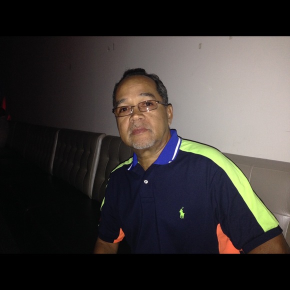 Profile Picture of Tomas Franco (@1352) on Poshmark