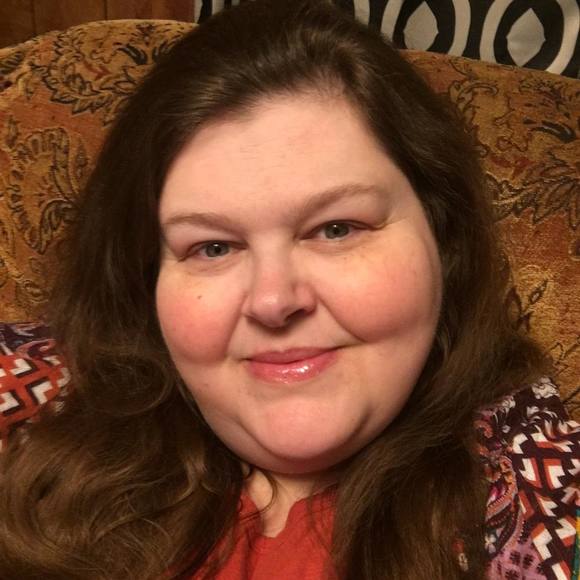 Profile Picture of Pamela Marks (@marksvilleandme) on Poshmark