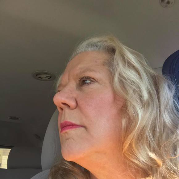 Profile Picture of Nancy Rexrode (@nancyrexrode) on Poshmark
