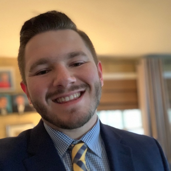 Profile Picture of Brett Andersen (@fouryearbrett) on Poshmark