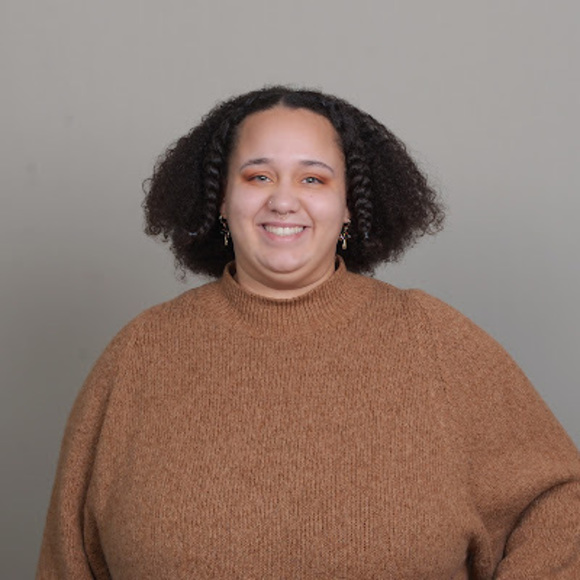 Profile Picture of Ansleigh Datillo (@ansleighdatillo) on Poshmark