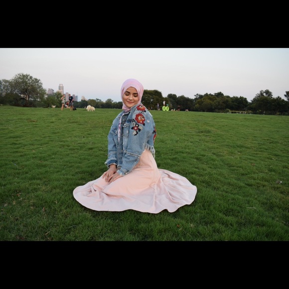 Aseel Aboseid - Poshmark Profile Picture of Aseel Aboseid (@aseelahmed) on Poshmark