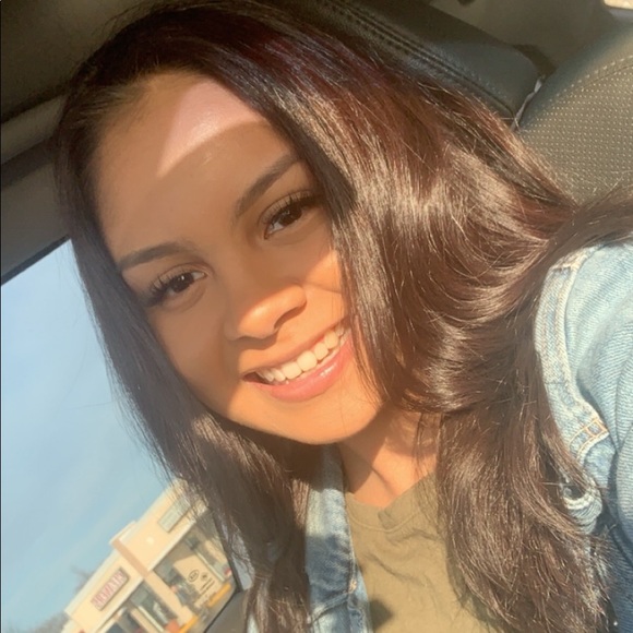 Profile Picture of Tamara Ayala (@tammy0711) on Poshmark