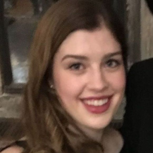 Profile Picture of Hannah Bledsoe (@hbledsoe) on Poshmark