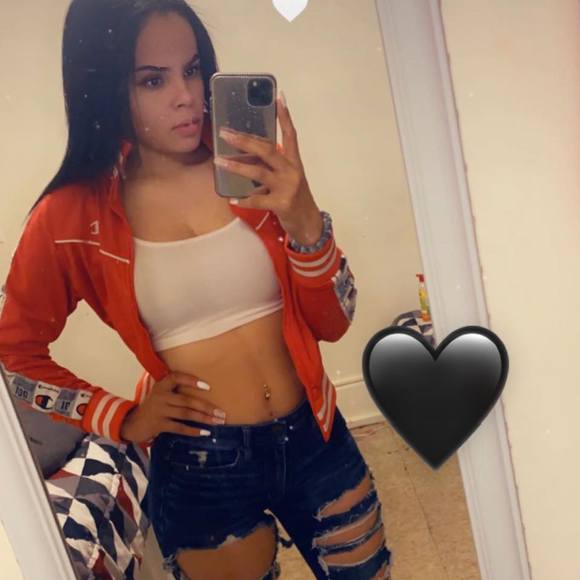 Profile Picture of Ranayah Brodhead (@ranayahbrodhead) on Poshmark