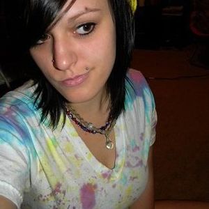 Profile Picture of Amanda Kessel (@suckitbitch9) on Myspace