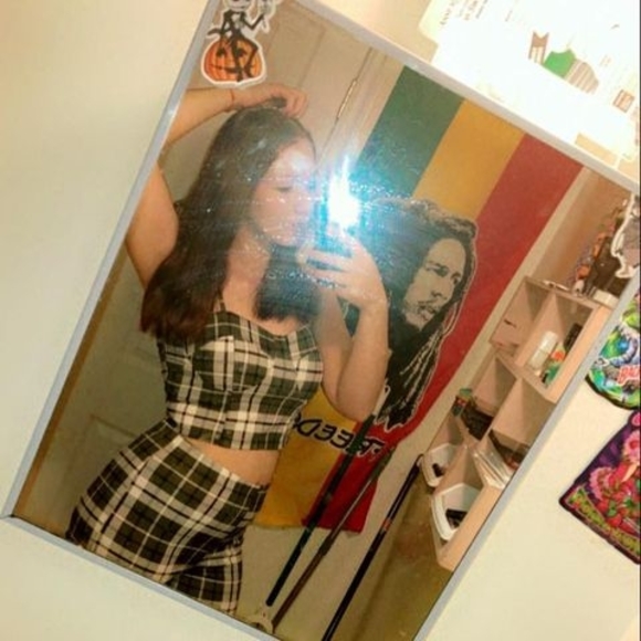 Profile Picture of Xavia Schmeiser (@avaschmeiser2) on Poshmark