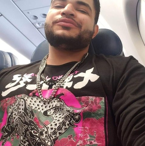 Profile Picture of Alex Simpson (@oakenoblivion) on Poshmark