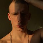 Profile Picture of Chauve Qui Peut (@antoine__grc) on Instagram