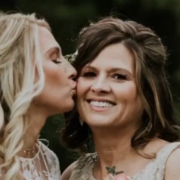 Profile Picture of Trina Formont (@trinaformont) on Poshmark