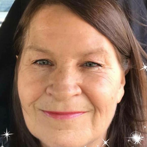 Profile Picture of Sharon Peoples (@sharonpeoples58) on Poshmark