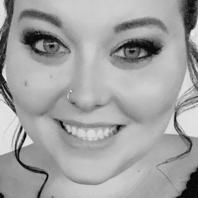 Profile Picture of Kimberly Edmonds (@Kimly_xoxo) on Twitter