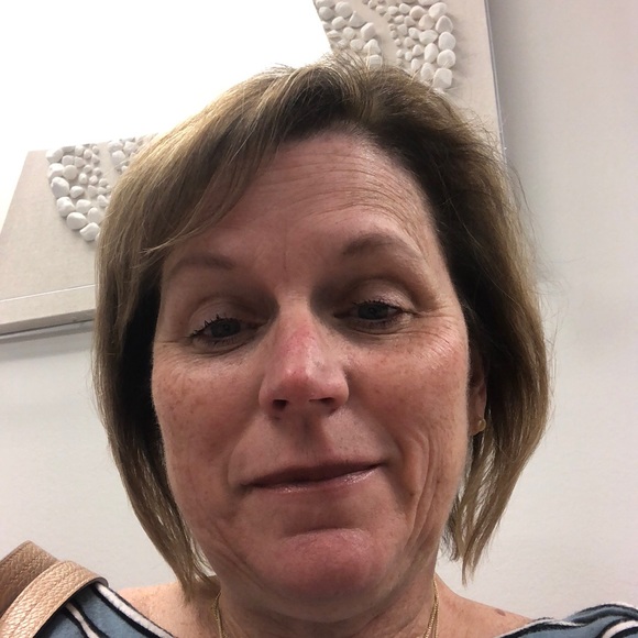 Profile Picture of Kim Toranto (@kjtoranto67) on Poshmark