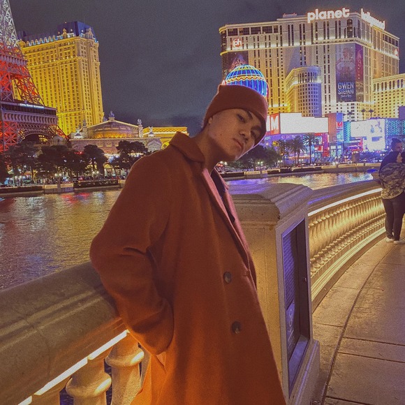 Profile Picture of Rhude Pat (@professor2raw) on Poshmark