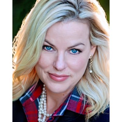 Profile Picture of Tracey King (@atdking) on Twitter