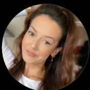 Profile Picture of Katie Sinclair (@KatieSinclairOfficially) on Youtube