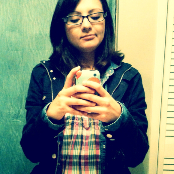 Profile Picture of Gloria Kobow (@glorygirl) on Poshmark