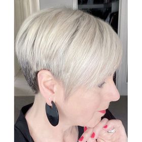 Profile Picture of Deborah Gates Style (@dagates) on Pinterest