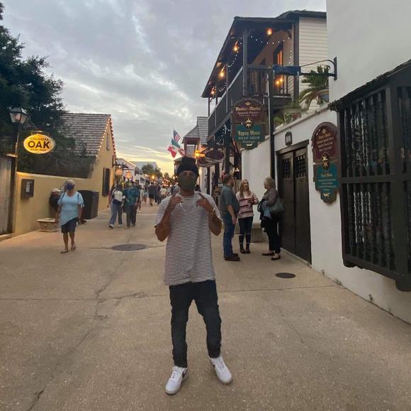 Profile Picture of Erick Cuevas (@erickcuevas) on Poshmark