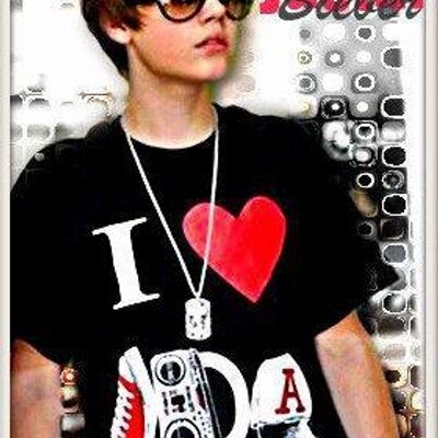 Profile Picture of Amal Bazzi (@xoxoamal22) on Twitter