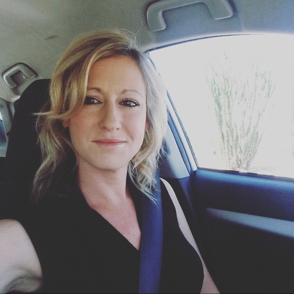 Profile Picture of Jordana Friedrichs (@jordanaf) on Poshmark