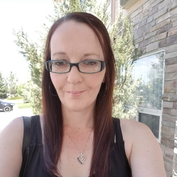 Profile Picture of Erica Campbell (@ejcampbell_1505) on Poshmark
