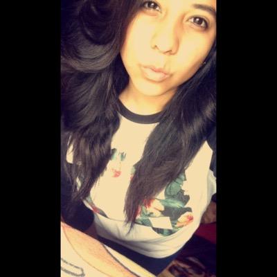 Profile Picture of Alexa Uribe (@alexauribe37) on Twitter