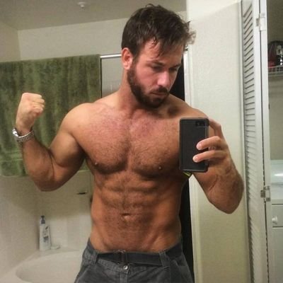 Profile Picture of Chad White (@HcrdBodHcrdDick) on Twitter
