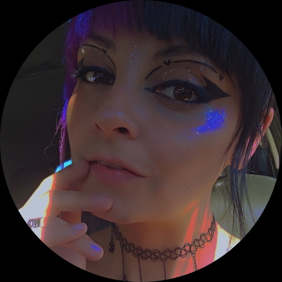 Profile Picture of Miranda Papin (@m_papin) on Poshmark