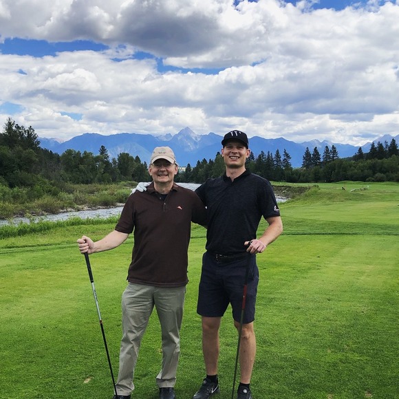 Profile Picture of Alex Hladun (@alexhladun) on Poshmark