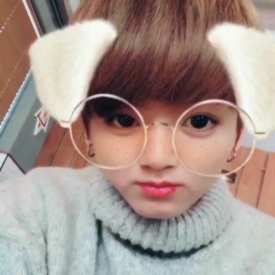 Profile Picture of BTS [방탄소년단] (@KimTaeJeonShook) on Twitter