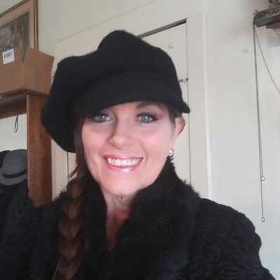 Profile Picture of Debra Engen (@walnutacres) on Twitter