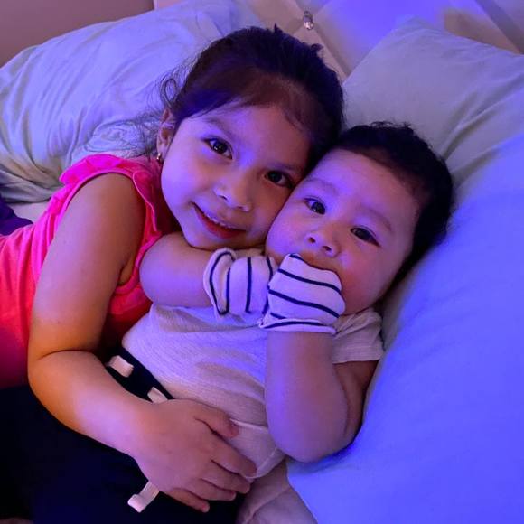 Profile Picture of Victoria Noboa (@victoriamaria19) on Poshmark